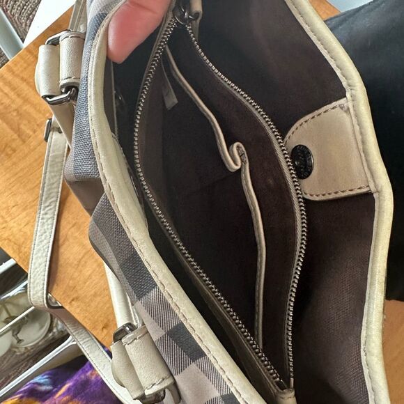 Burberry Smoked Check Pattern tote crossbody bag - Picture 5 of 8